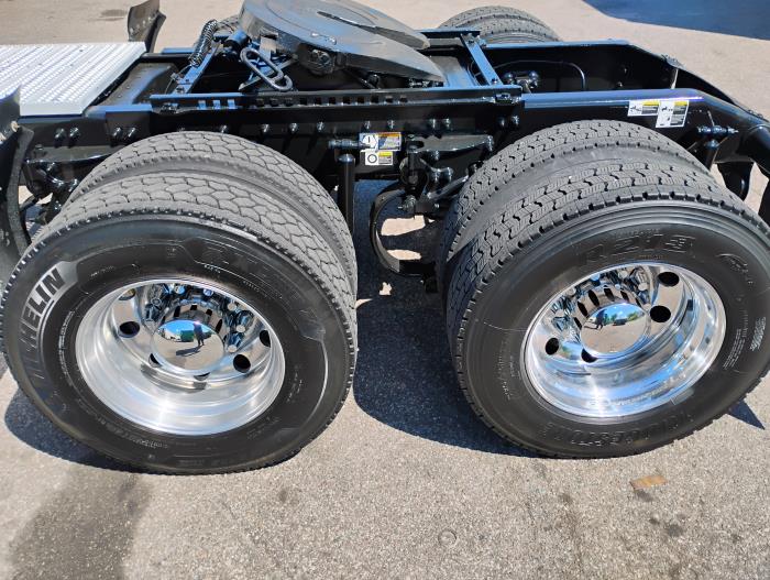 2022 Peterbilt 579-3