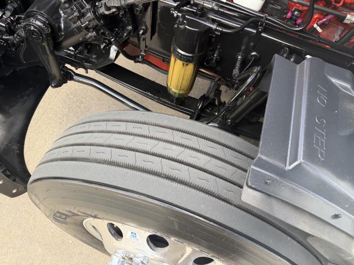 2024 Peterbilt 579-17