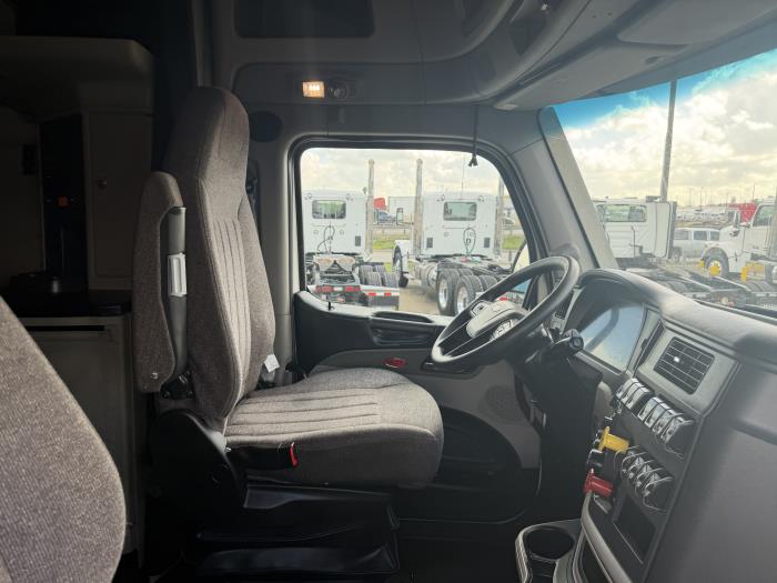 2024 Peterbilt 579-22