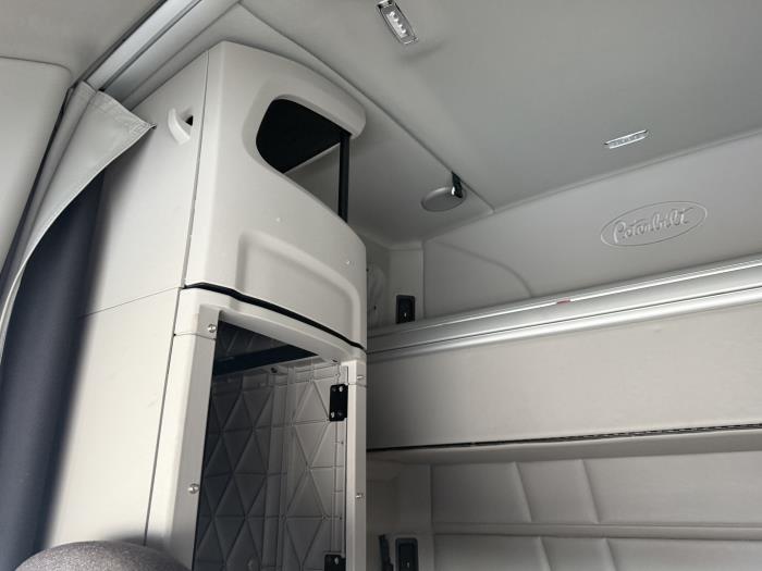 2024 Peterbilt 579-27