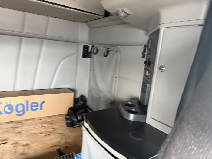 2024 Peterbilt 579-32