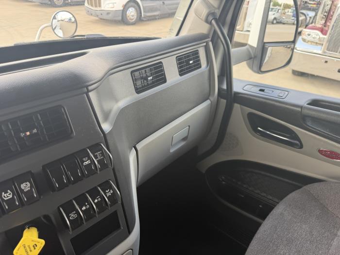 2024 Peterbilt 579-35