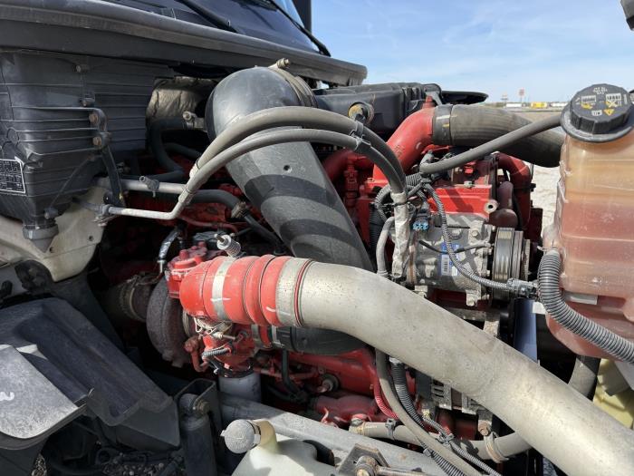 2021 International LT625-11