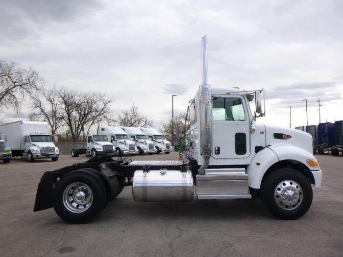 2018 Peterbilt 337-5