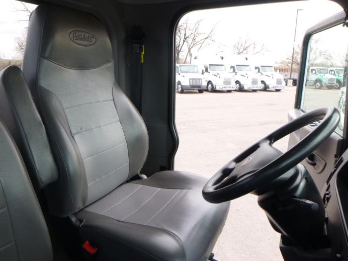2018 Peterbilt 337-13