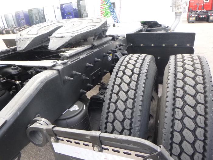 2018 Peterbilt 337-21