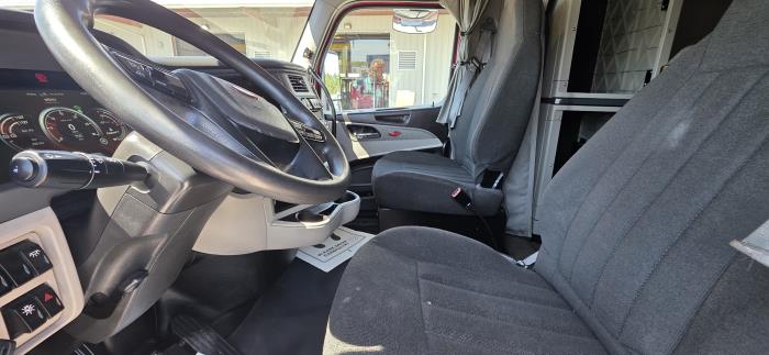 2022 Peterbilt 579-9