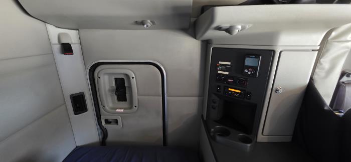 2022 Peterbilt 579-14