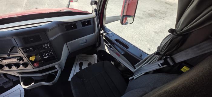 2022 Peterbilt 579-18