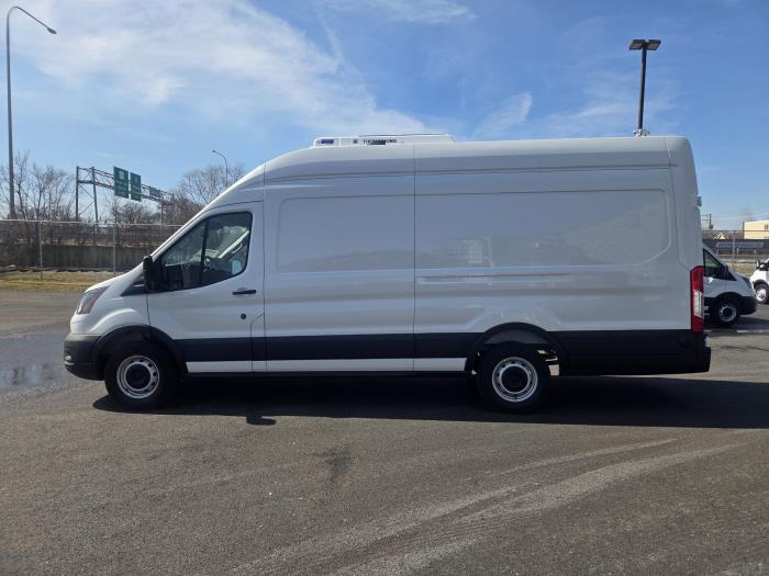 2026 Ford Transit-350-1