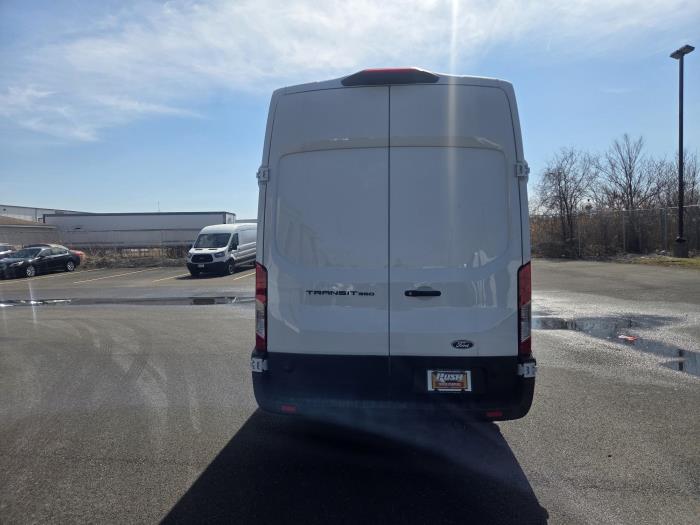 2026 Ford Transit-350-7