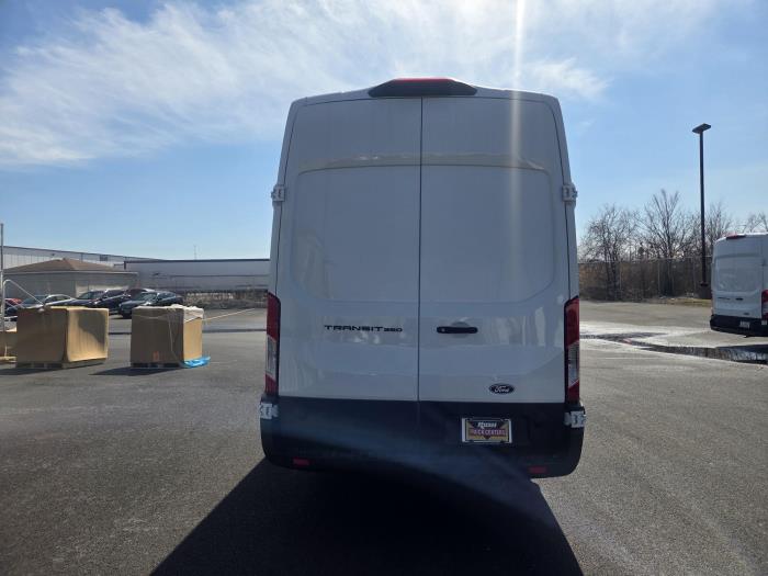 2026 Ford Transit-350-7