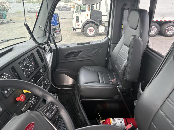 2026 Peterbilt 548-14