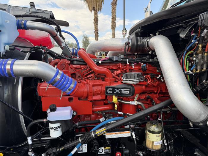 2027 Peterbilt 589-15