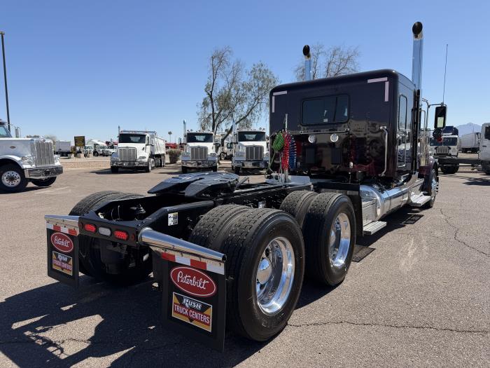 2027 Peterbilt 589-4