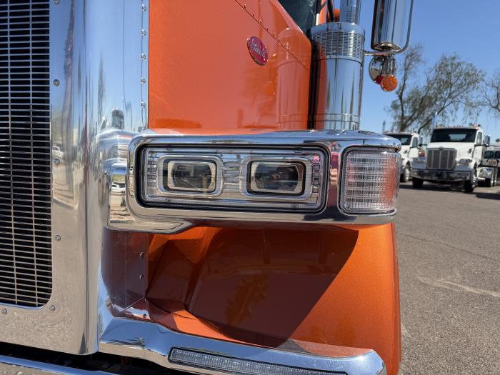 2027 Peterbilt 589-13