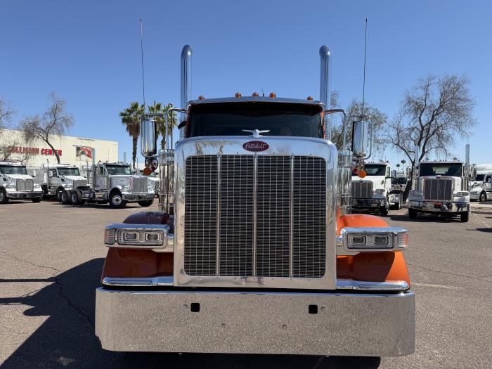 2027 Peterbilt 589-14