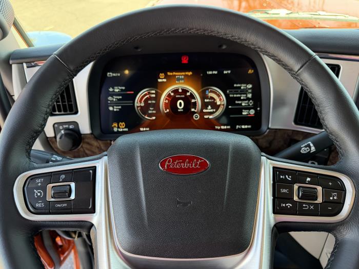 2027 Peterbilt 589-16