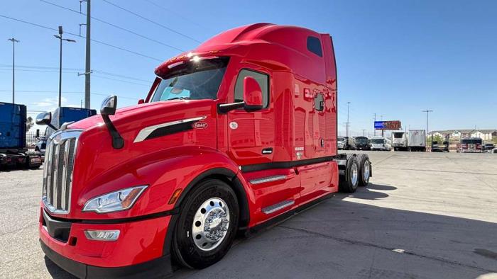 2024 Peterbilt 579-0