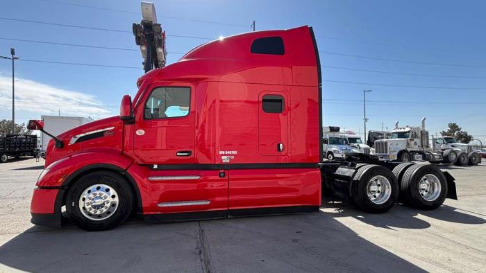 2024 Peterbilt 579-7