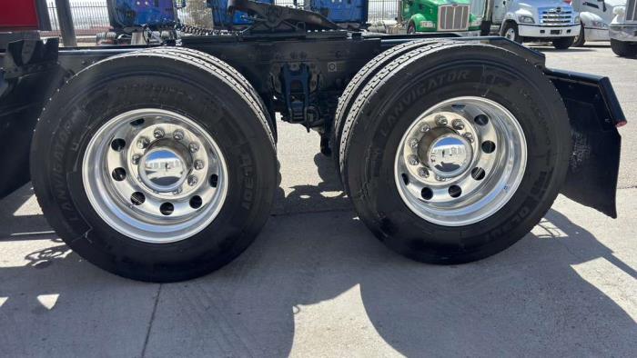 2024 Peterbilt 579-12