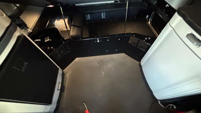 2024 Peterbilt 579-19