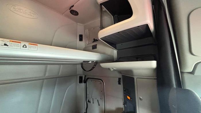 2024 Peterbilt 579-21