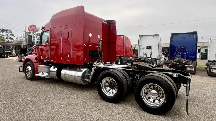 2022 Peterbilt 579-3
