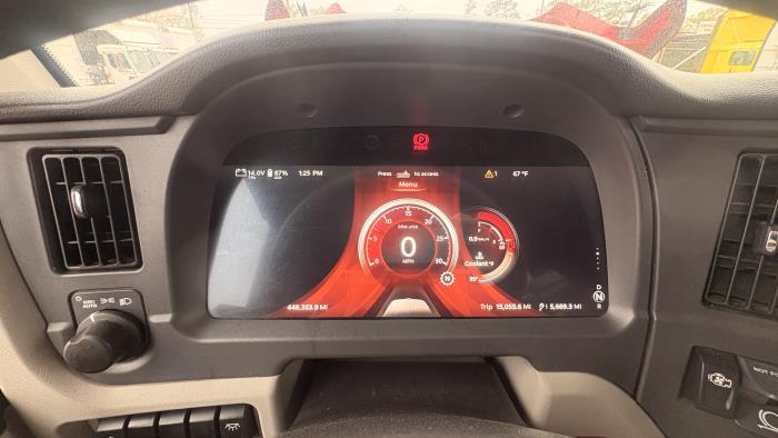 2022 Peterbilt 579-18