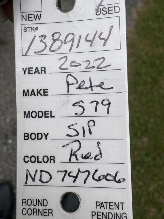 2022 Peterbilt 579-27