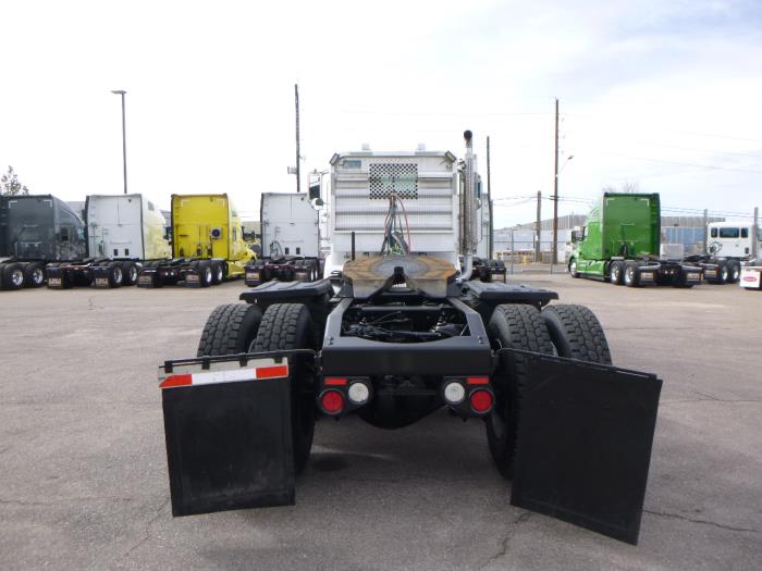 2016 Peterbilt 389-3