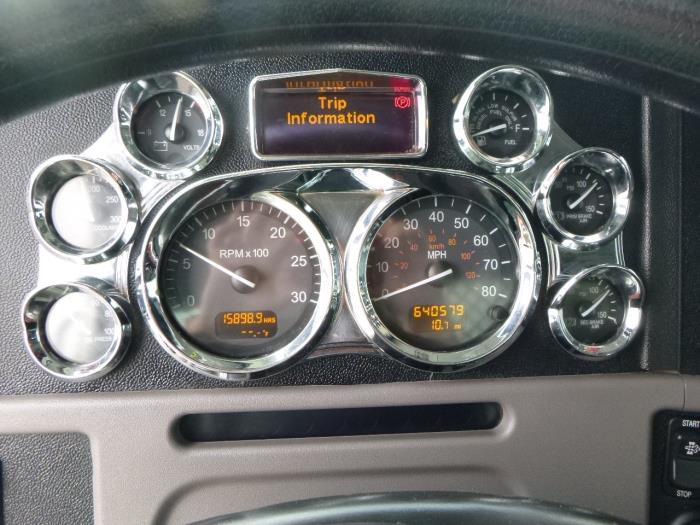 2016 Peterbilt 389-12