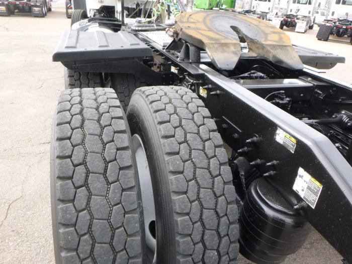 2016 Peterbilt 389-27