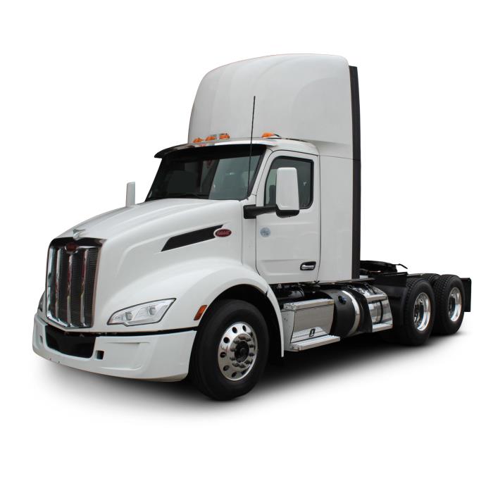2022 Peterbilt 579 - image 1