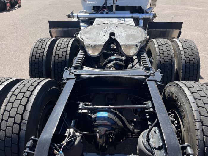 2023 Peterbilt 579-4