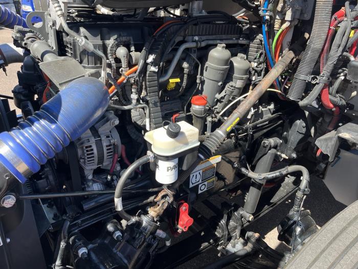 2023 Peterbilt 579-7