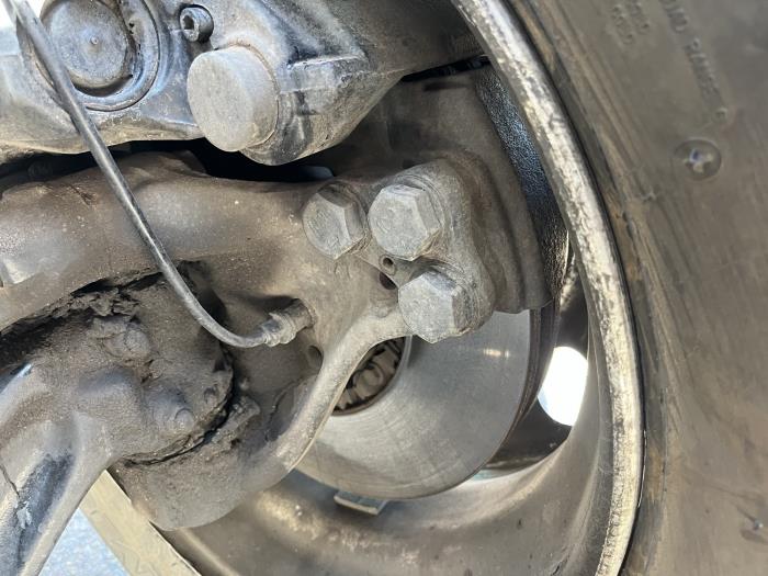 2023 Peterbilt 579-8