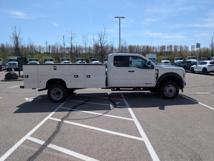 2026 Ford F-550-12