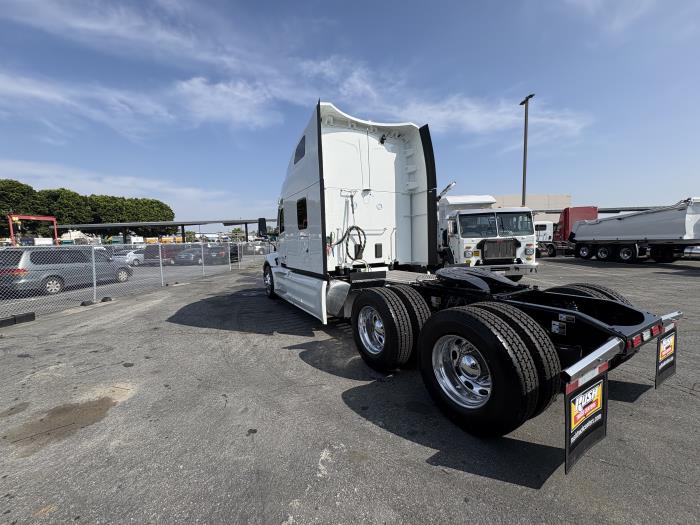 2027 Peterbilt 579-7