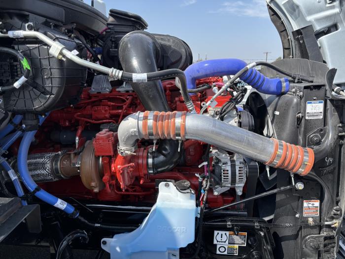 2027 Peterbilt 579-10