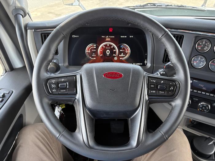 2027 Peterbilt 579-11