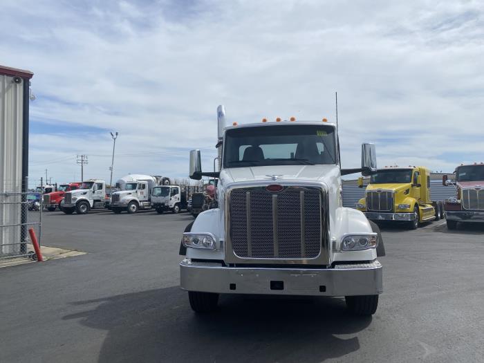 2027 Peterbilt 567-6