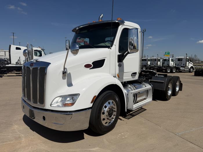 2021 Peterbilt 579-0