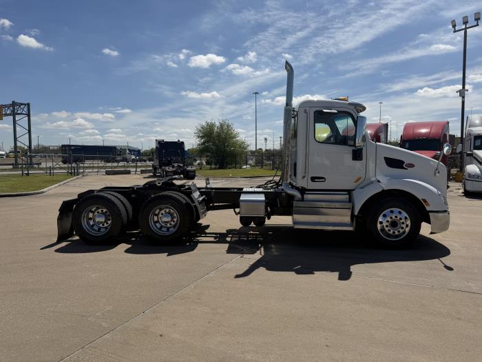 2021 Peterbilt 579-5
