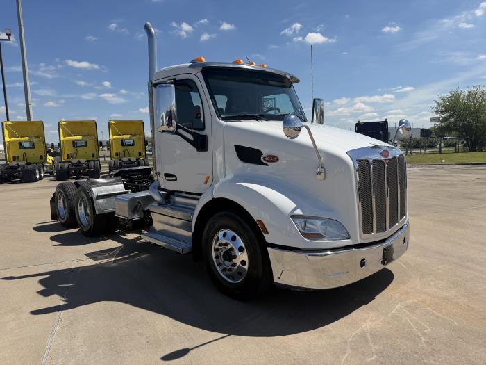 2021 Peterbilt 579-6