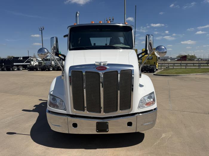 2021 Peterbilt 579-7