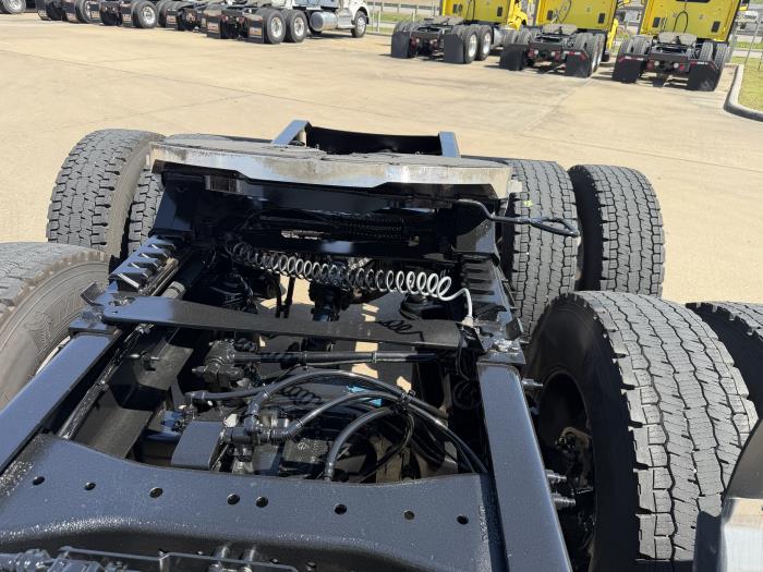 2021 Peterbilt 579-13