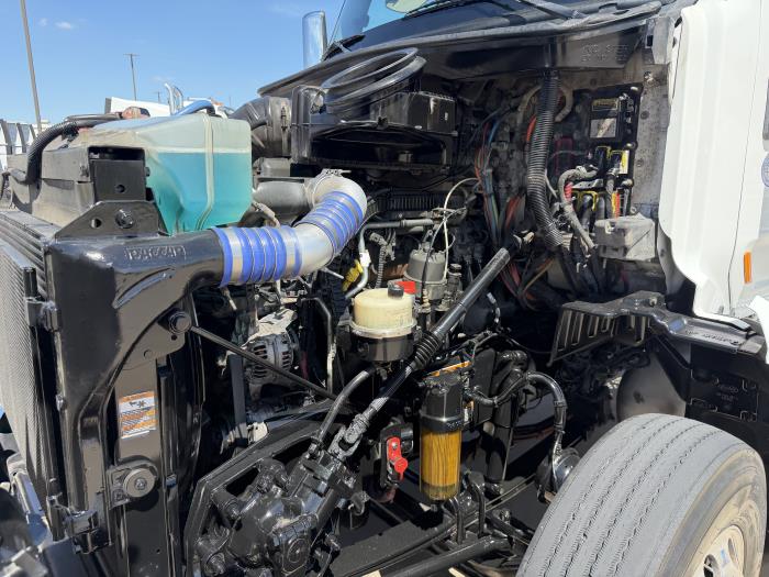 2021 Peterbilt 579-15