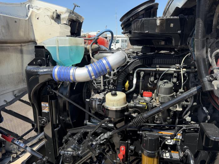 2021 Peterbilt 579-16