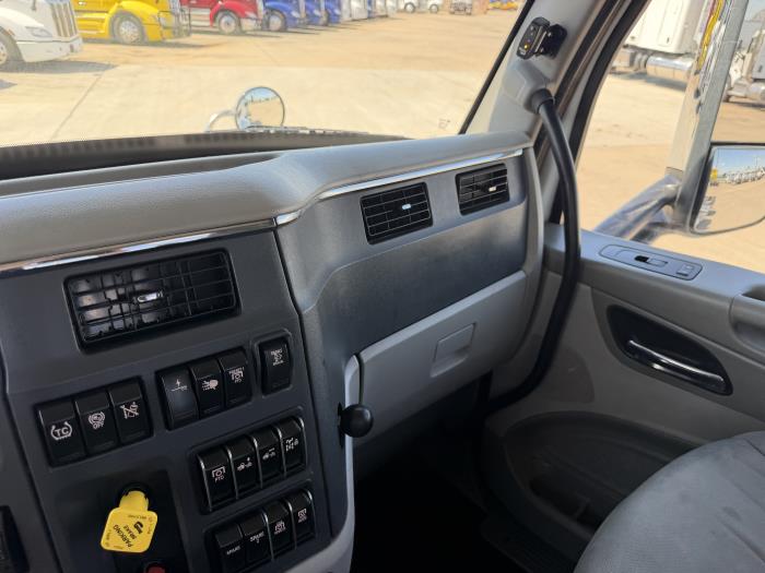 2021 Peterbilt 579-27